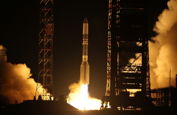 Družici vynesla do kosmu raketa Proton-M.